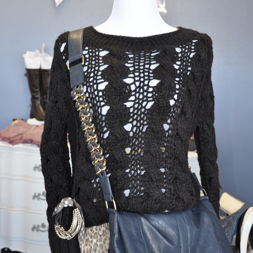 Willow & Clay Women Knitted Sweater